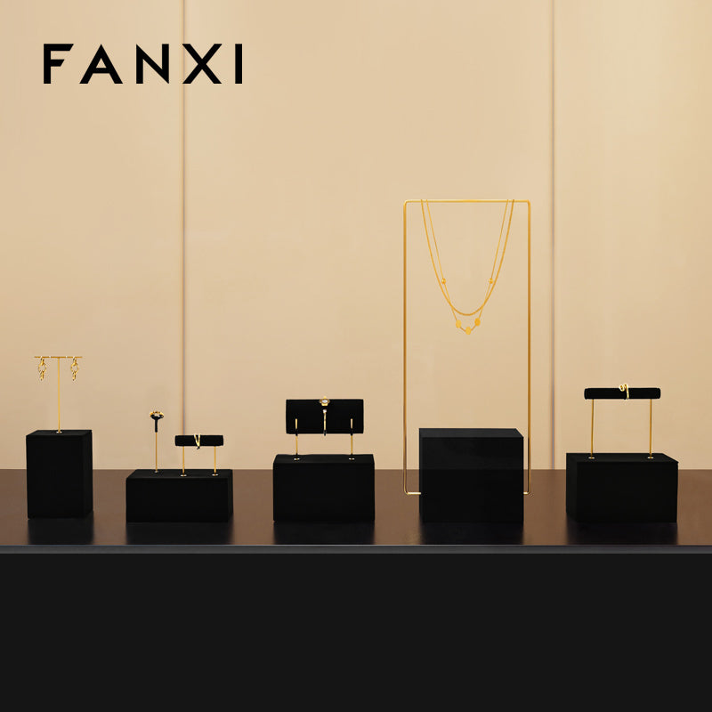 Black Metal Jewelry Display Set