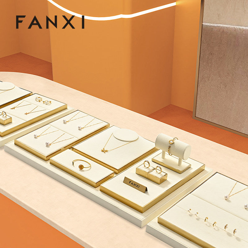 Off-White Metal Jewelry Display Set