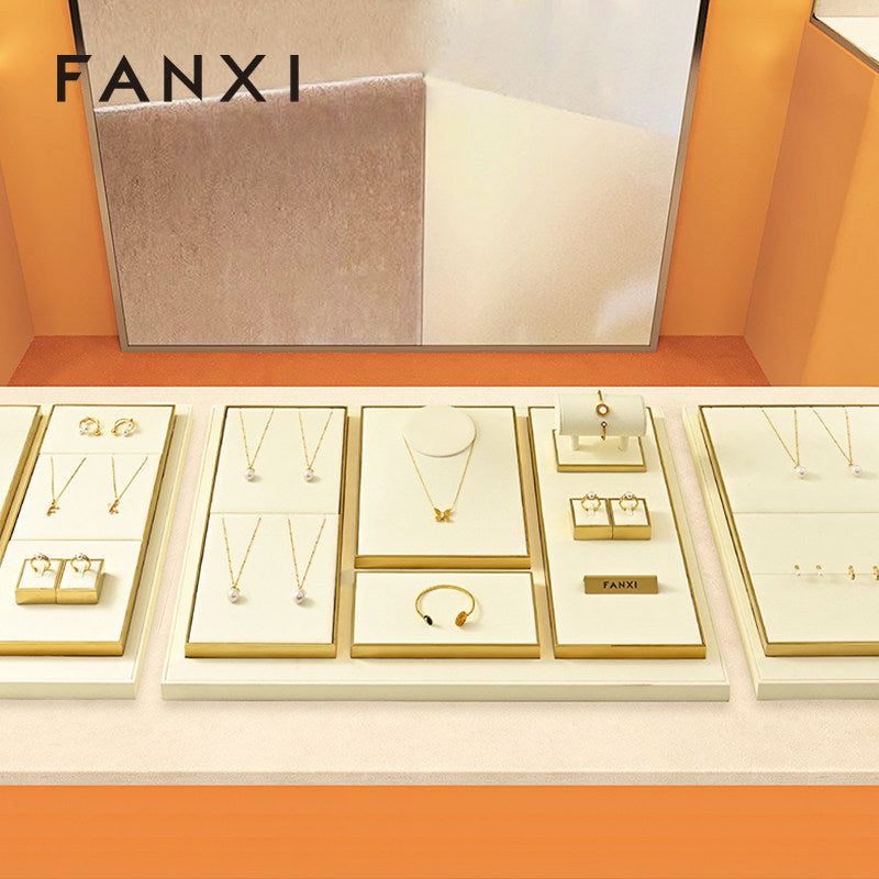 Off-White Metal Jewelry Display Set