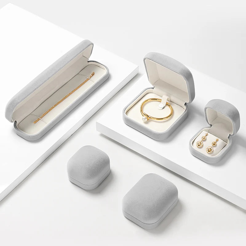 Light Gray Round Jewelry Box