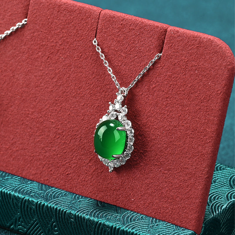 Green & Red Leather Microfiber Jewelry Display Stand