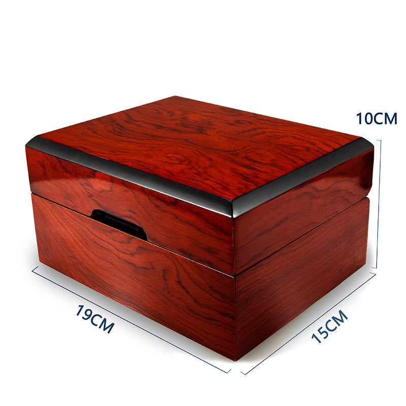 Classic wooden watch presentation box — view 2