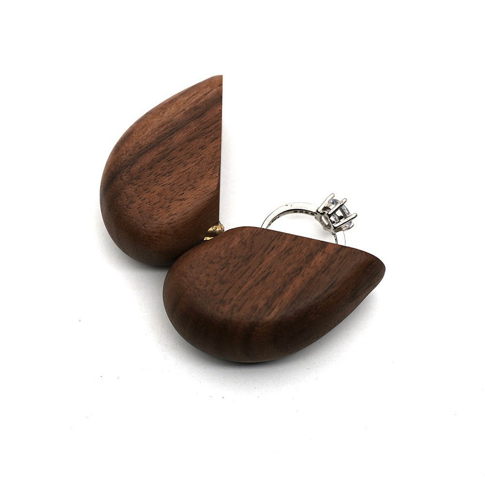 Heart-shaped wooden ring box — view 4