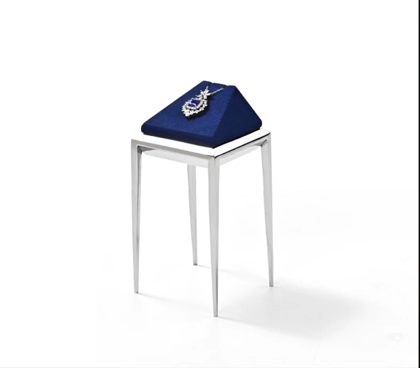 Metal Jewelry Display Stand