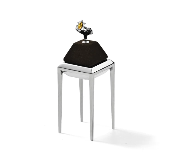 Metal Jewelry Display Stand