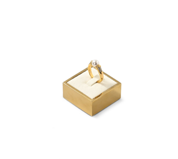 Off-White Metal Jewelry Display Set