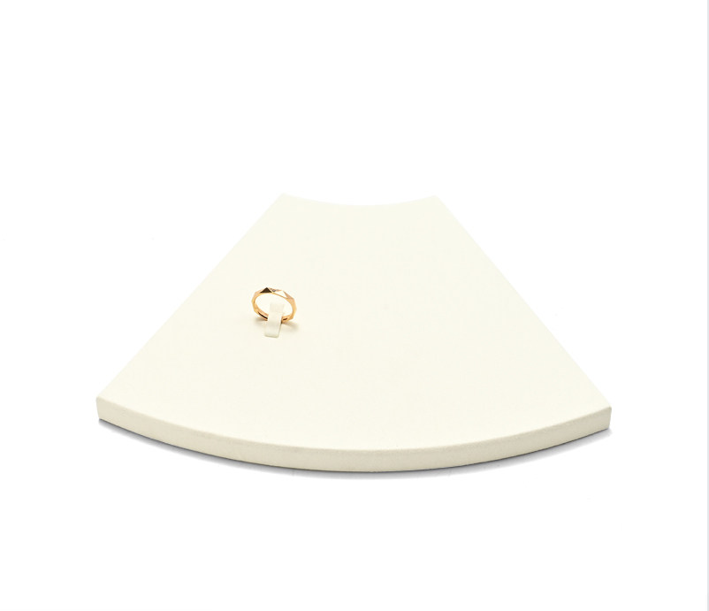 Off-White Metal Jewelry Display Set