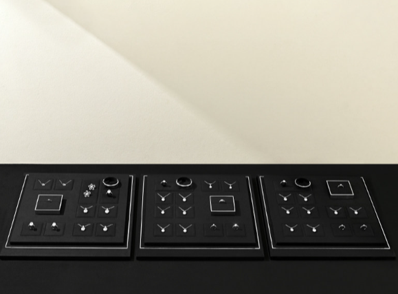 Jewelry Display Stand