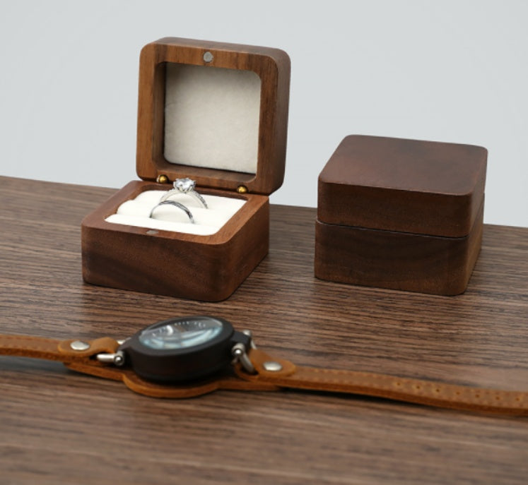 Travel wooden ring box — view 3